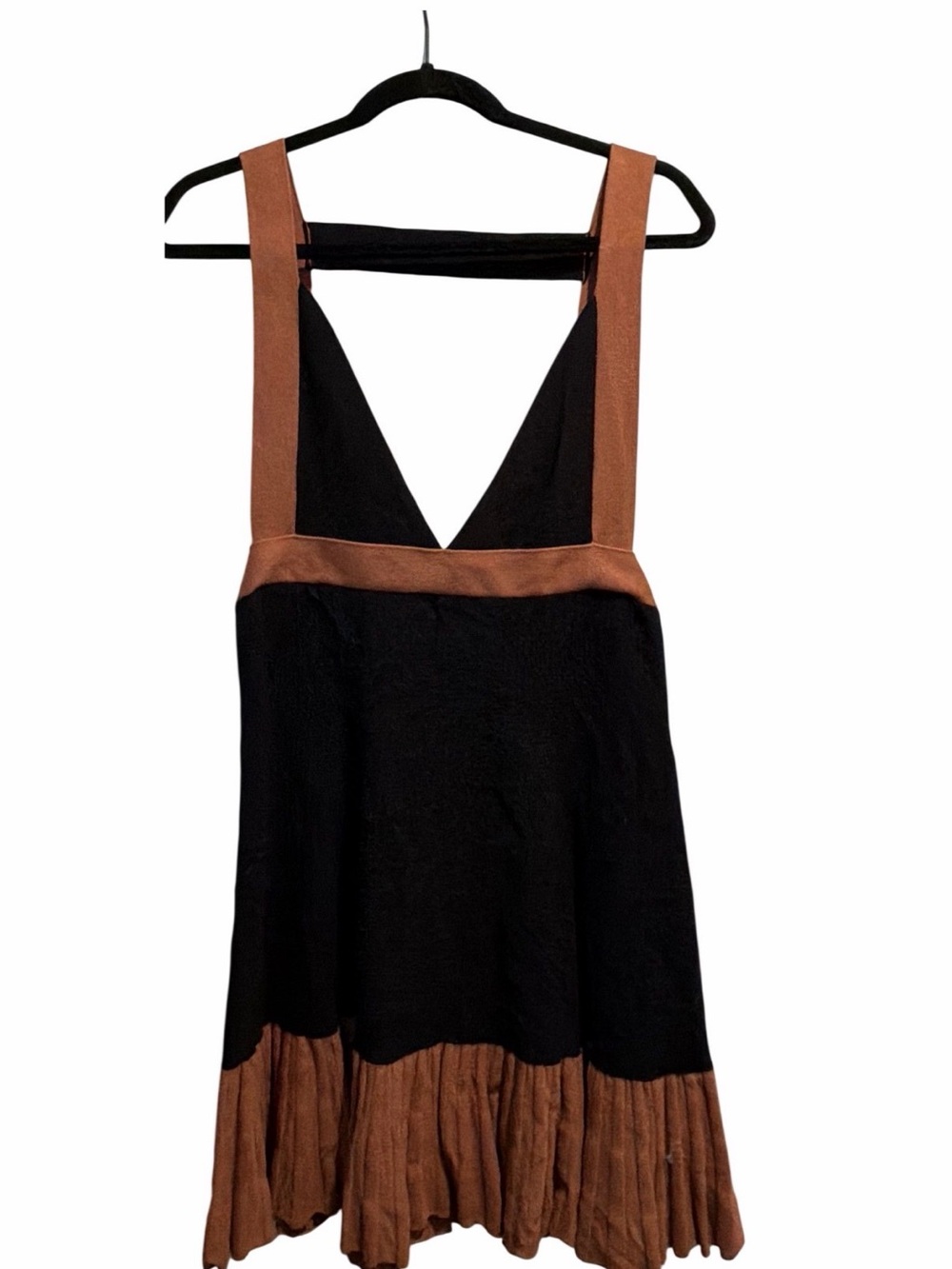 NWOT Anthropologie Black and Burnt Orange Plunging V-Neck Pleated Hem Dress - Picture 9 of 10
